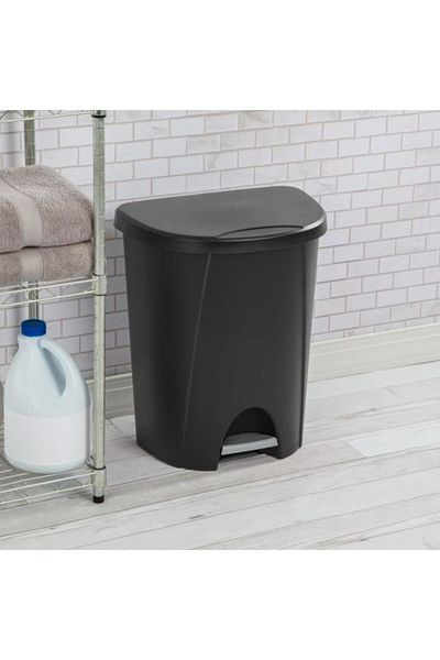 Sterilite Elegant Design BPA-Free Plastic StepOn Wastebasket 6.6 Gallon