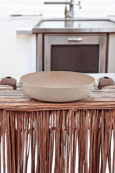 Gökdil Gözde Fireproof Non-Stick 20 Cm Granite Omelette Pan Bakelite