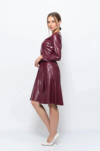 Genel Markalar Apsen Kadın Bisiklet Yaka Bağlama Detaylı Deri Görünümlü Kışlık Siyah Elbise 4357/100