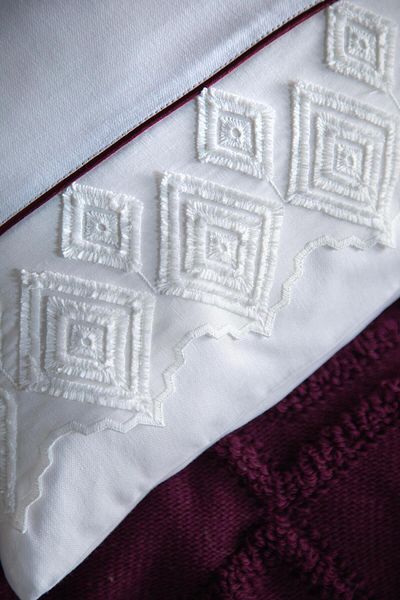 Apricitas HOME Ellion Cherry Double Knitwear Blanket Bedding Set