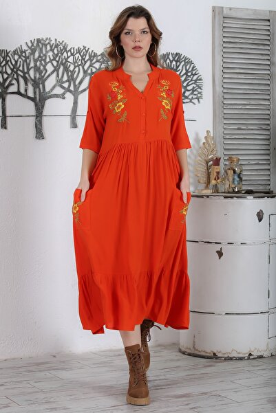 Chiccy Prevailing Neckline Pomegranate Flower Print - Embroidery Dress with Buttons, Pockets and Ruffled Skirt 134 54