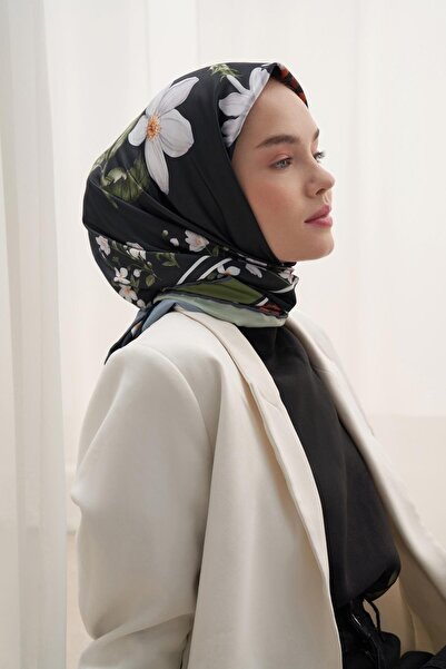 carell Leopard Print Twill Scarf - Floral Design