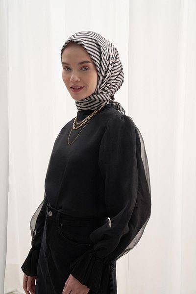 carell Twill Scarf Geometric Black