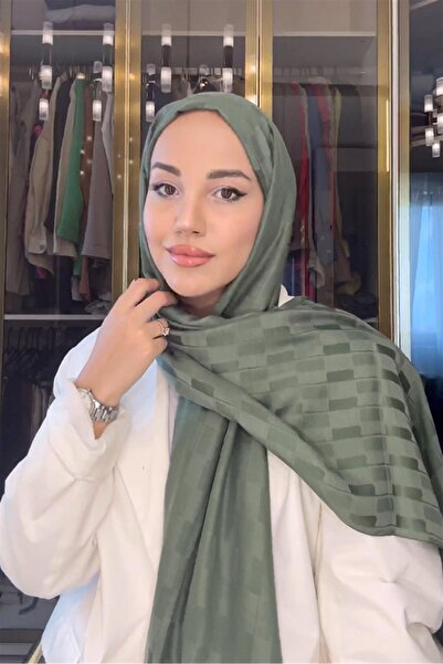 carell Betül Duman'ın Tercihi Küpçizgi Jakar İtalyan İpekli Şal Orman Yeşili