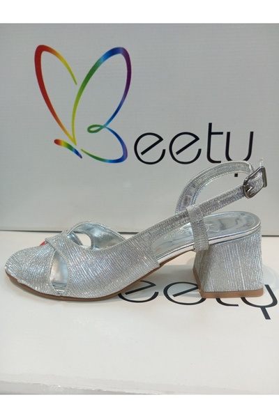 Beety 24by25.958 gümüş rengi 6 cm kalın topuklu ayakkabı