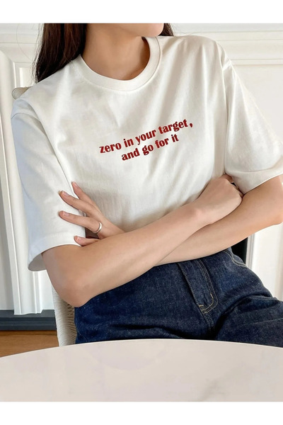 Ferhatlı تي شيرت نسائي أبيض مطبوع عليه عبارة Zero