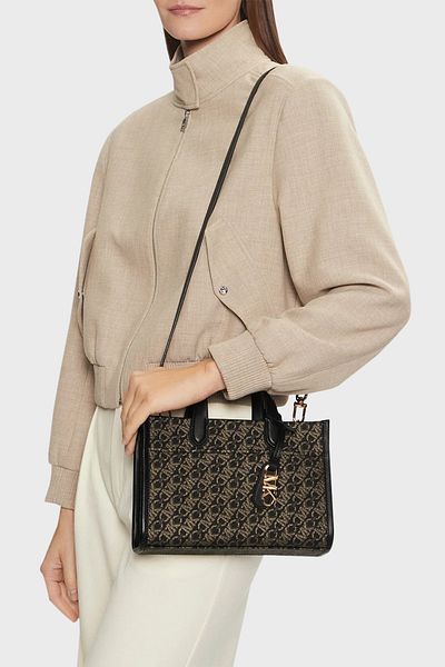 Michael Kors 30F4G3Gm5B038 Model Small Logo Detachable Strap Bag