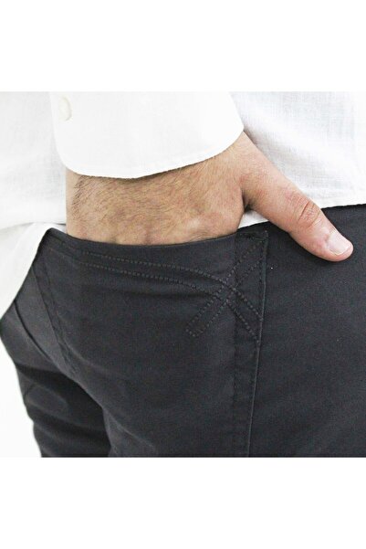 Giordano Men's Comfortable khakis