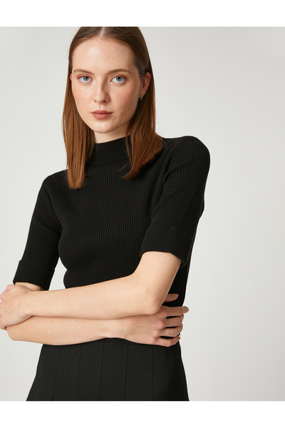 Koton Kurzarmpullover mit halbem Rollkragen, gerippt