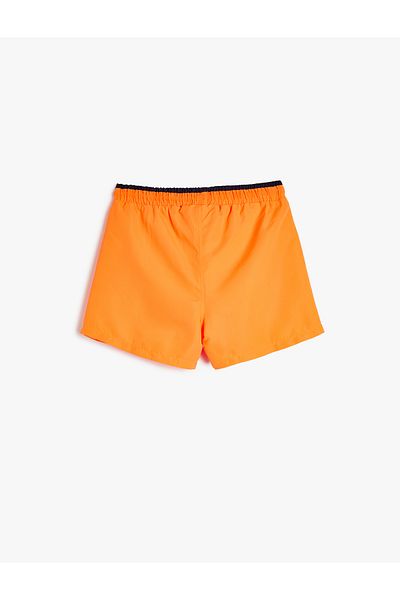 Koton Basic-Badeshorts mit gebundener Taille