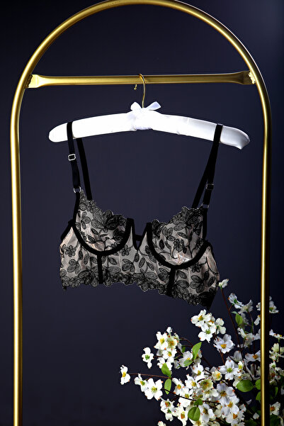 V Lace Allure İç Çamaşırı Takımı