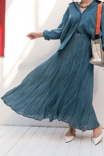 Suzi CULOARE ALBASTRU PETROL FUSTA LUNGA CURSATĂ MODEL DE SIFON 3207