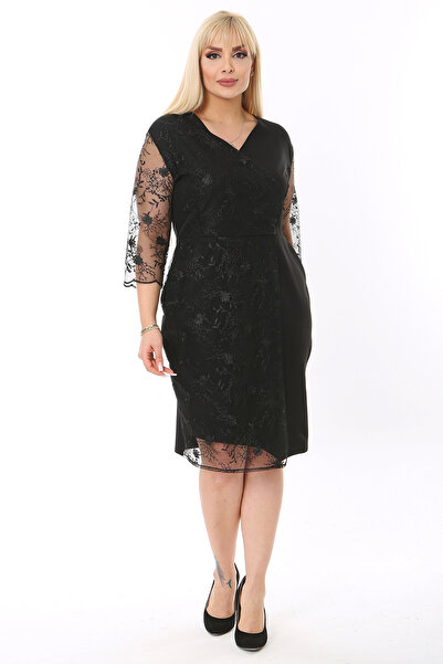 1fazlası Kadın Büyük Beden Siyah Kol Ve Ön Simli Nakış İşlemeli Garnili Midi ...