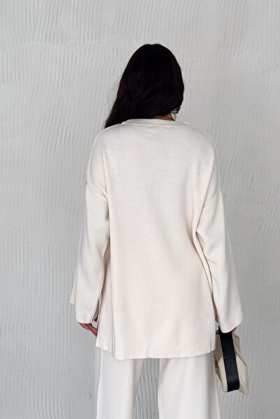 FEMELLE Women's Ecru Standard Size Bottom-Top Double Knitwear Set