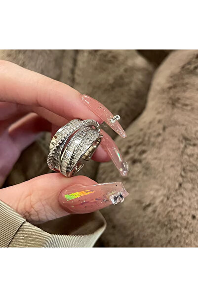 Takıtolia حلقة حلزونية لامعة بتصميم متقاطع من حجر الزركون ذهبي اللون، خاتم أنيق قابل للتعديل