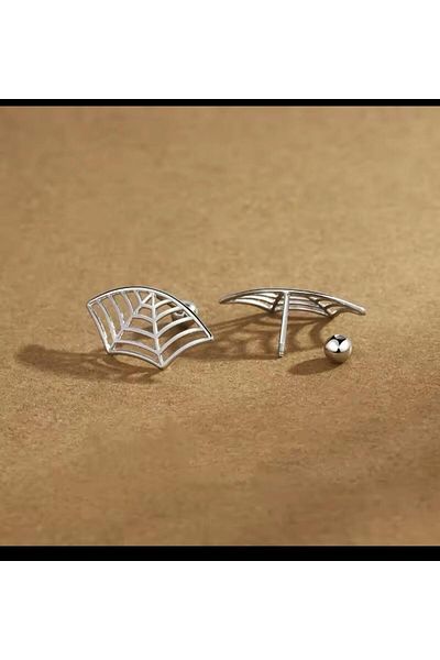 Arescollection 316L Surgical Steel Spider Web-Shaped Helix Piercing (1 Right Ear Compatible)