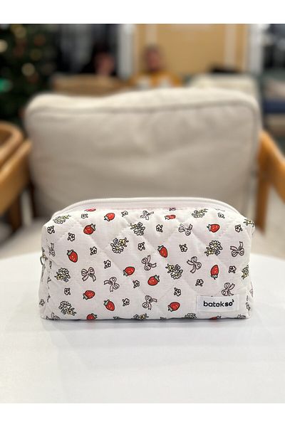 Batekso Red Strawberry Patterned Pencil Bag