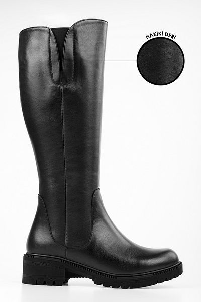 Shoeberry Damen-Stiefel Perla aus schwarzem Echtleder mit Absatz. Schwarzes Echtleder