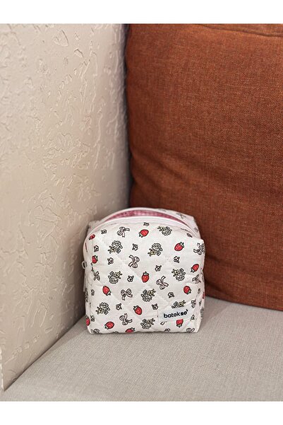 Batekso Kırmızı Çilek Desenli Makyaj Çantası - Küçük Boy