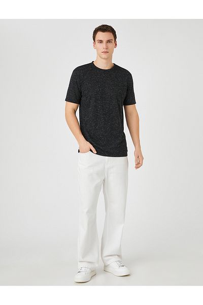 Koton Tricou de bază cu decolteu rotund cu mânecă scurtă, slim fit