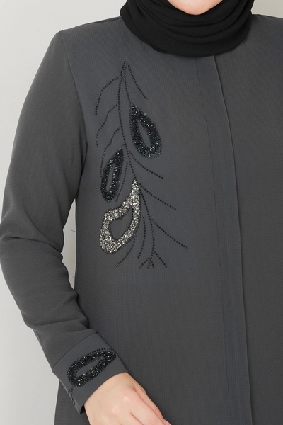 Neva Style Stone Detailed Front and Wrist Ferace