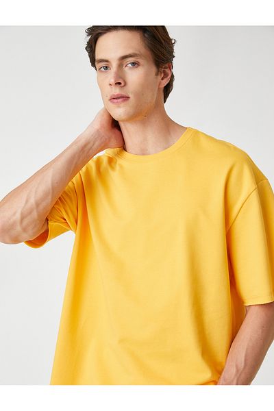 Koton Basic Oversize T-Shirt mit Rundhalsausschnitt und kurzen Ärmeln