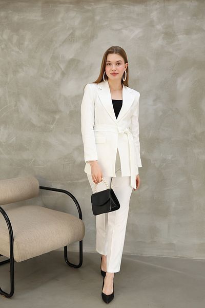 diaves White Tie down Jacket Carrot Cut Pants Double Suit