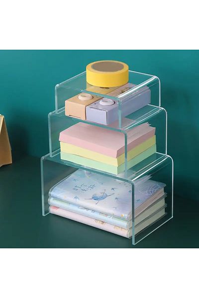 Pleksi Marketi 3-Piece Clear Plexiglass Display Stand