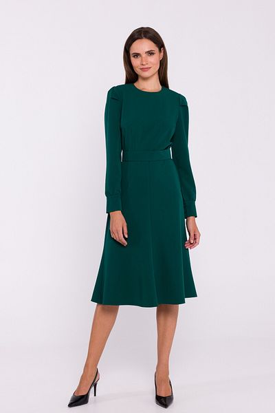 Stylove A dress with long sleeves and a waist belt