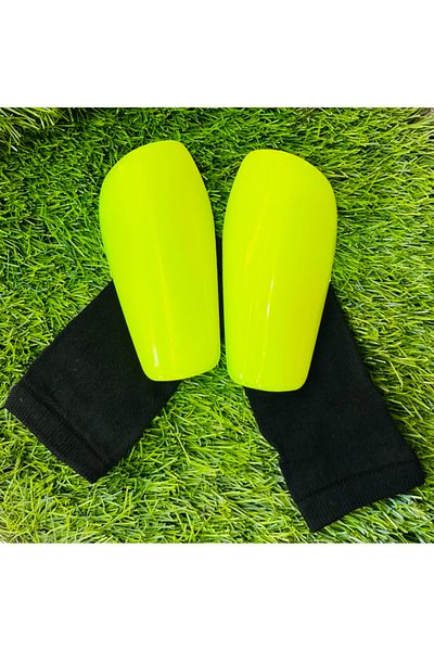 Yanaşık Spor Malzemeleri ملابس كرة القدم - ملابس هدية لحماية العظام مع جوارب للأطفال والكبار