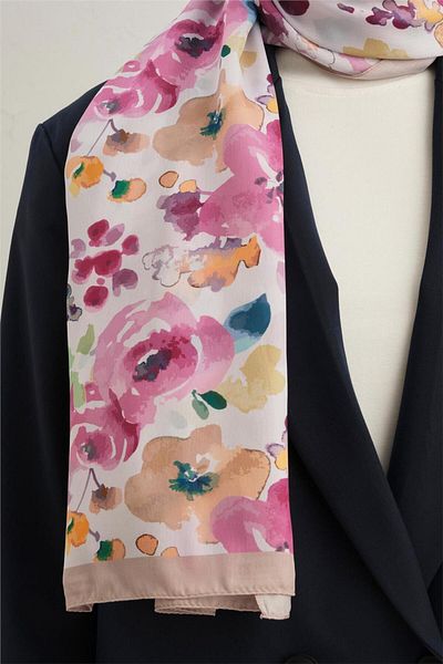 Armine Life 8043 13 06 Model Shawl