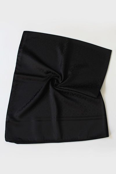 QUM İPEK Μαύρο ιταλικό σάλι Jacquard V με σχέδιο