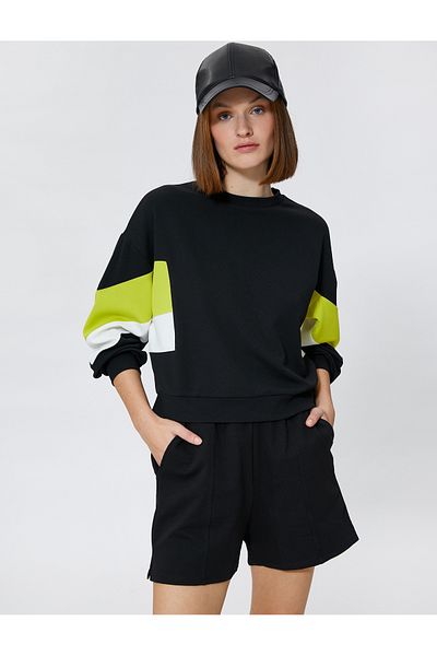 Koton Stripe Detailed Sweatshirt Relax Fit