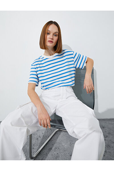 Koton Základné tričko s krátkym rukávom a výstrihom