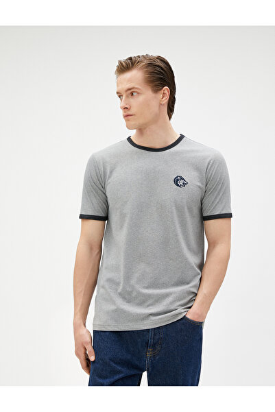 Koton Tricou brodat Wolf B guler rotund Dar K croială cu mânecă scurtă