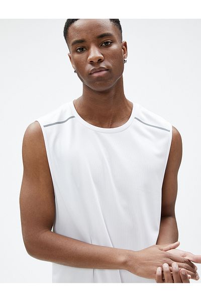 Koton Basic-Sport-Tanktop mit Rundhalsausschnitt aus atmungsaktivem Stoff