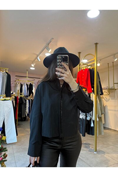 Tuğba Siyah Önü Boncuk İşlemeli Gömlek