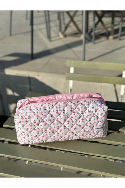 Batekso Tiny Pink Floral Pattern Travel Case for Hair Styler - XL Size
