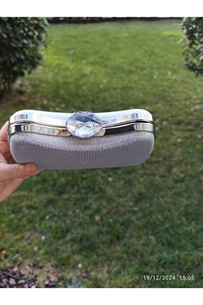 lowell home Сріблясто-сіра сумочка з деталями з металу, нова модель