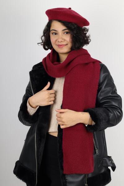 MinaCarin Women's Burgundy French Felt Painter Beret and Double Sided Scarf Combo