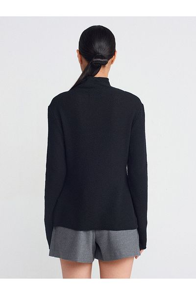 Dilvin 10681 Pulover de tricotaj cu textura fină cu guler vertical-negru