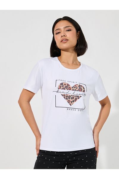 Styli Regular Fit Heart Leopard Print T-Shirt