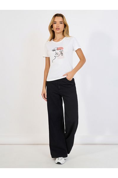 Styli Regular Fit Face Graphic Print T-Shirt