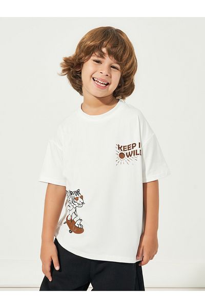 Styli Graphic Print Short Sleeves Oversized T-Shirt