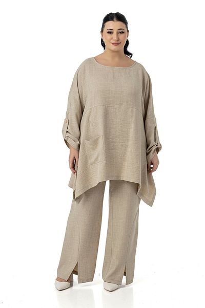 DISENTIS MODEST Bluză cu croială relaxată de mărime mare, pantaloni, culoare bej, costum din două piese