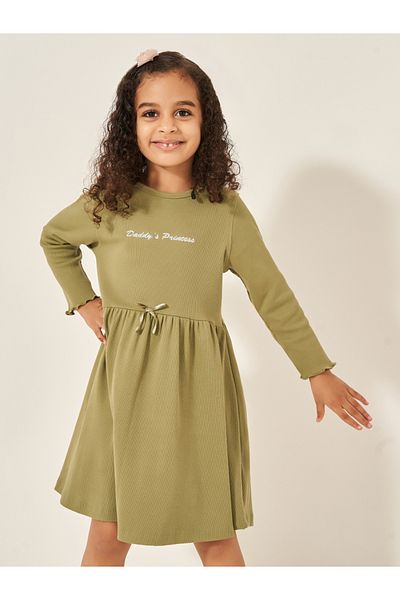 Styli Embroidered Slogan Pleated Waist Rib Knit Dress