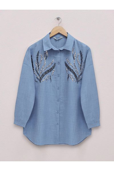 Modamorfo Babyblaues langes Hemd mit Pailletten auf der Vorderseite