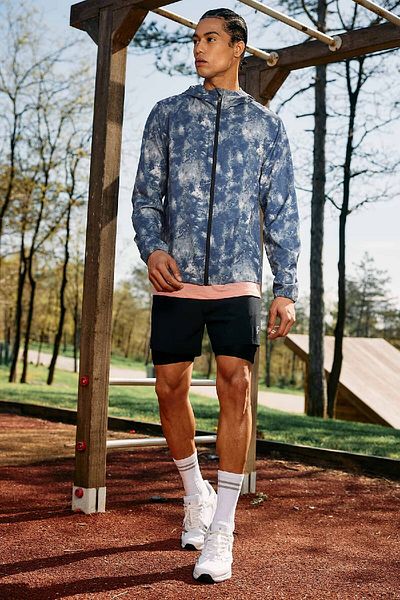 DeFacto Flexibler, strukturierter Slim-Fit-Mesh-Mantel mit Kapuze - Fit Water Repellent B2189ax24sp