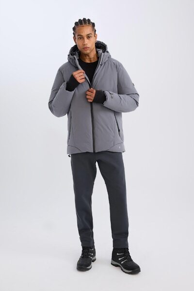 DeFacto Fit Usb Isıtıcılı Kayak Montu Su Itici Rüzgar Geçirmez Kapüşonlu Fermuarlı Cepli C7710ax24wn