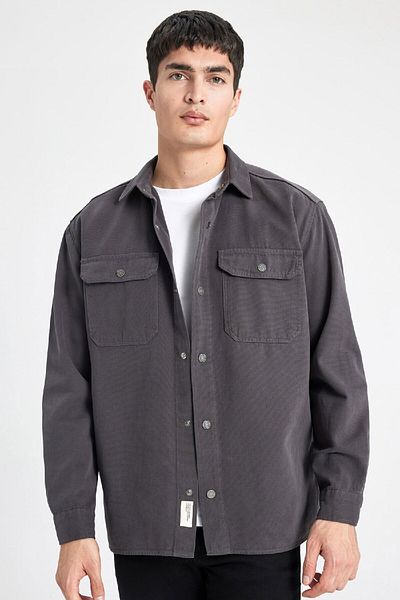 DeFacto Bequem geschnittenes Canvas-Hemd mit Polokragen und Taschen mit Druckknopfverschluss A8182ax23wn